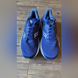 Saucony Triumph 21